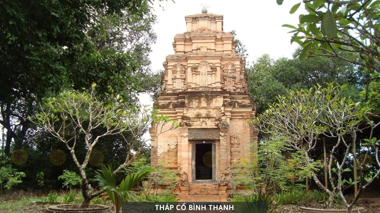 tháp cổ bình thạnh