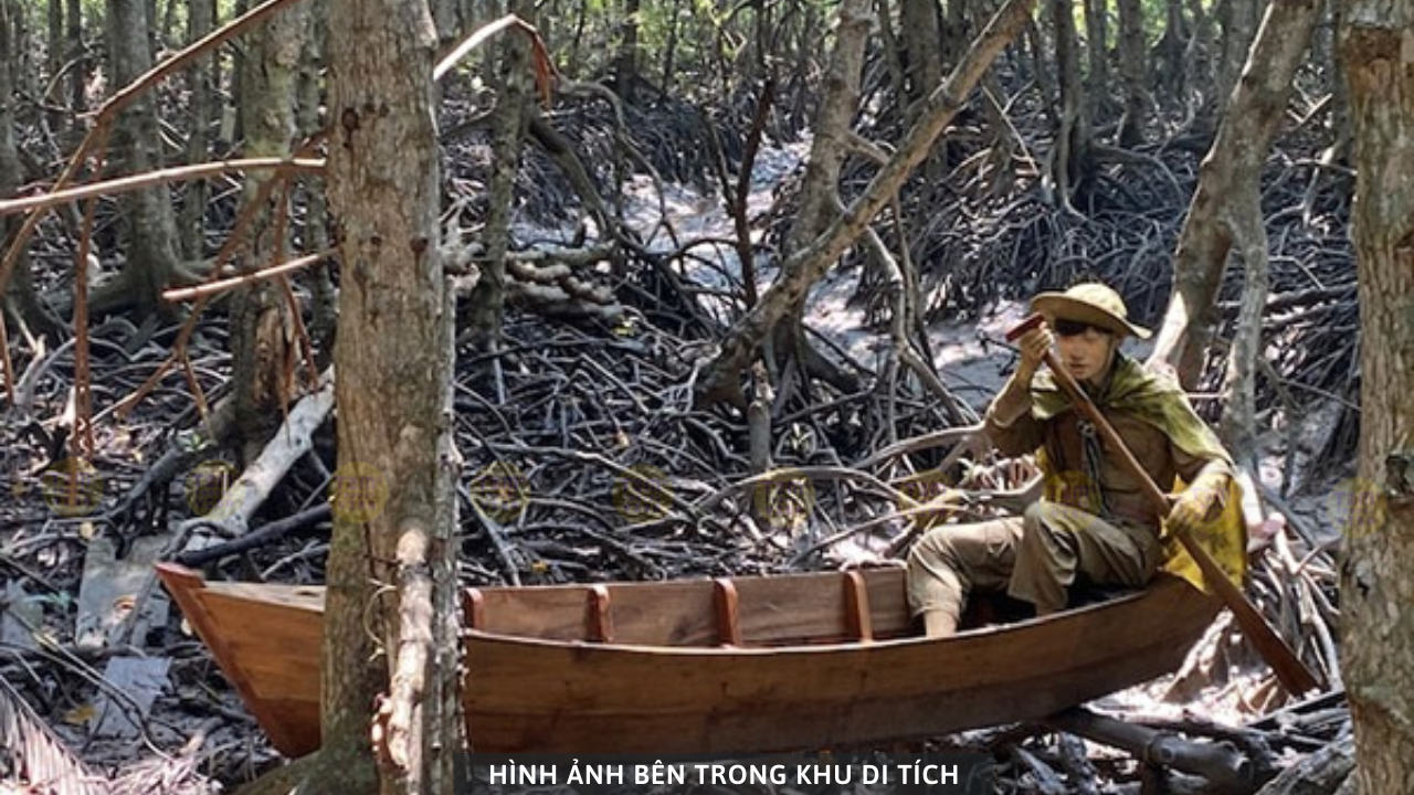 hình ảnh bên trong chiến khu