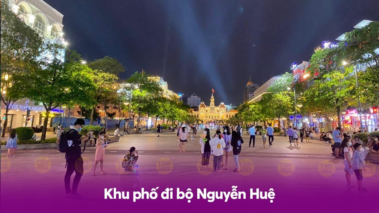 Địa điểm đón giáng sinh tại Sài Gòn: Khu phố đi bộ Nguyễn Huệ