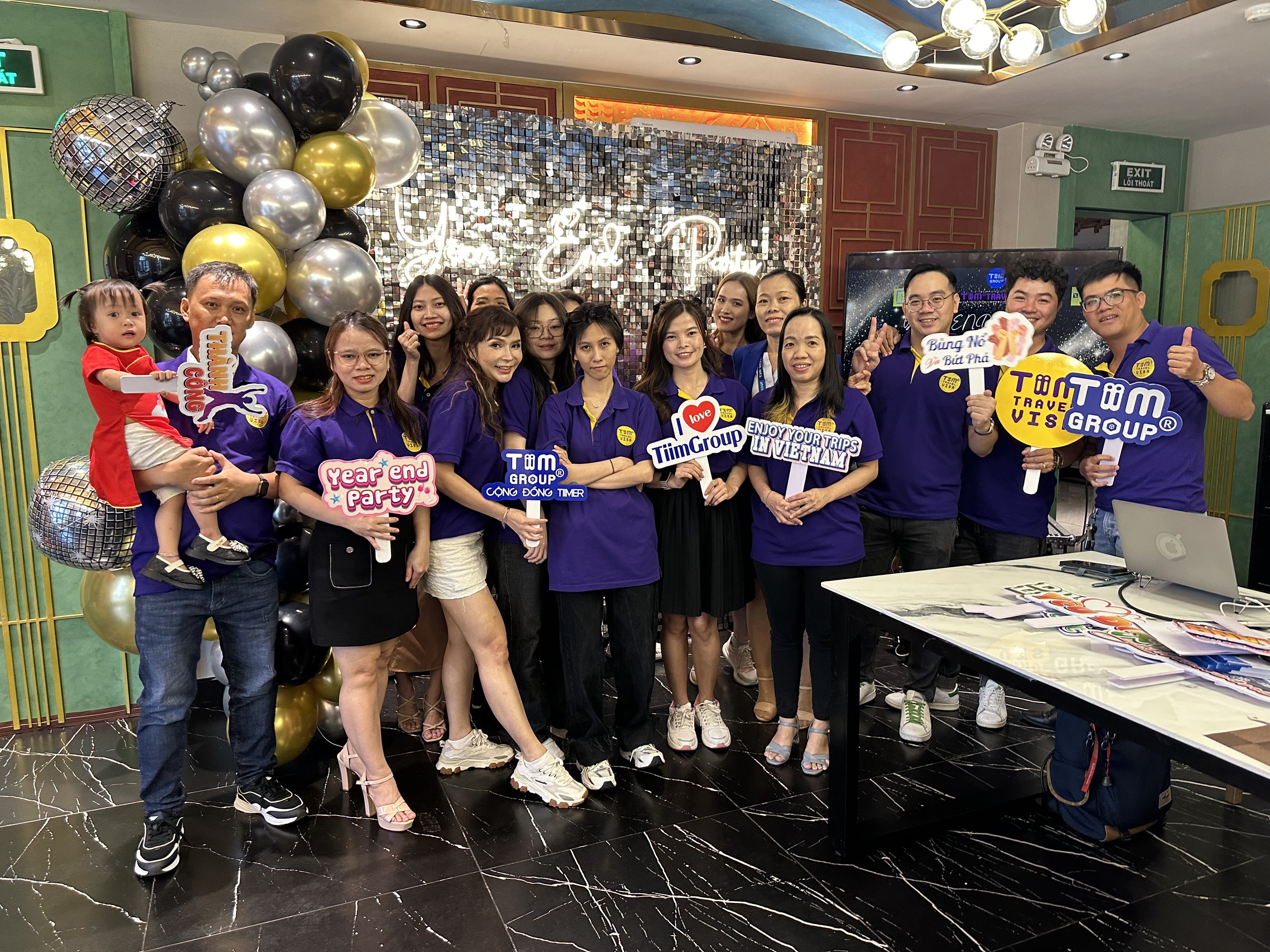 Đêm Hội Tận Hưởng và Kết Nối Tại Year End Party 2023 của Tiim Group